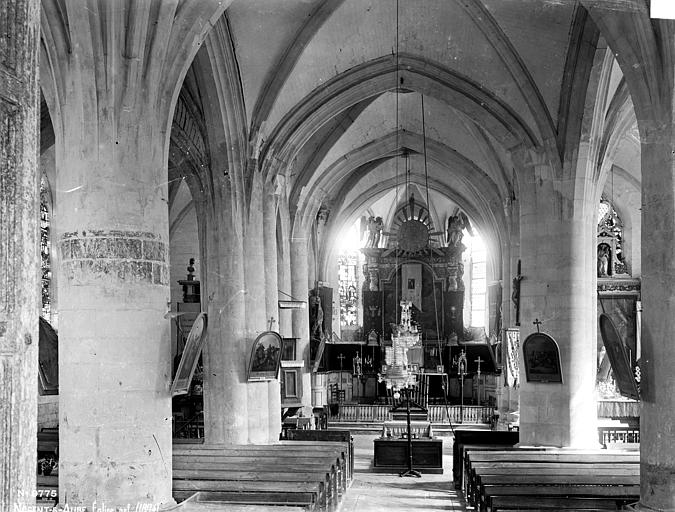 Eglise — Nef, vue de l'entrée — Nogent — sur — Aube — Médiathèque de l'architecture et du patrimoine — APMH00009775
