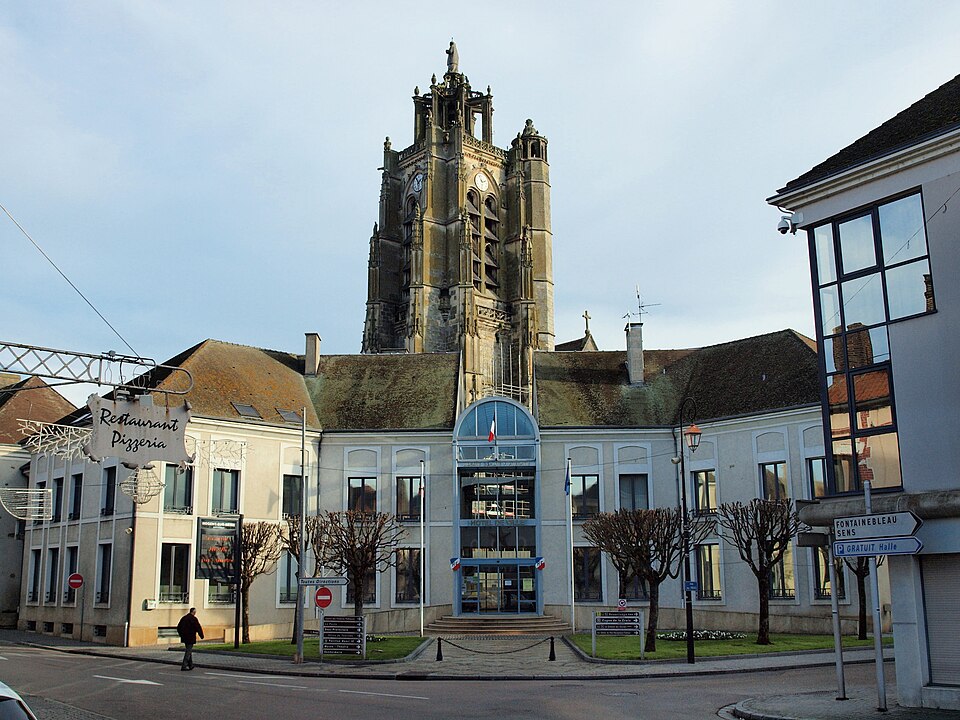 Nogent — sur — Seine — FR — 10 — mairie — 1