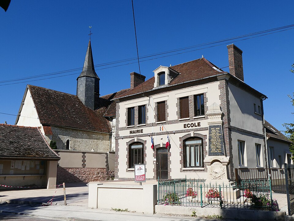 Le Pavillon — Sainte — Julie — Centre — ville — 1