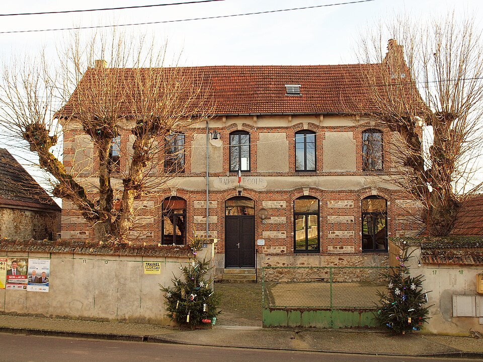 Plessis — Barbuise — FR — 10 — mairie — 1