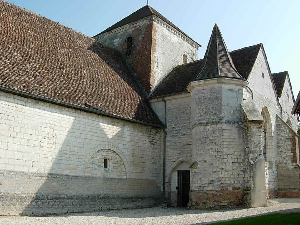 Premierfait église mai 2005