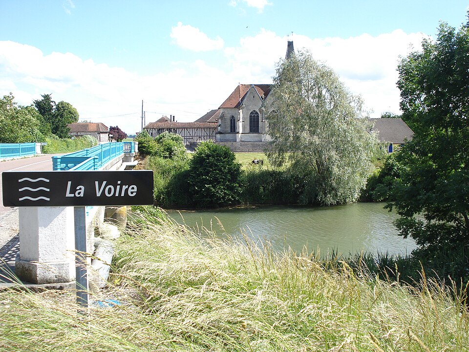 Rances (Aube, Fr), vue du pont sur la Voire