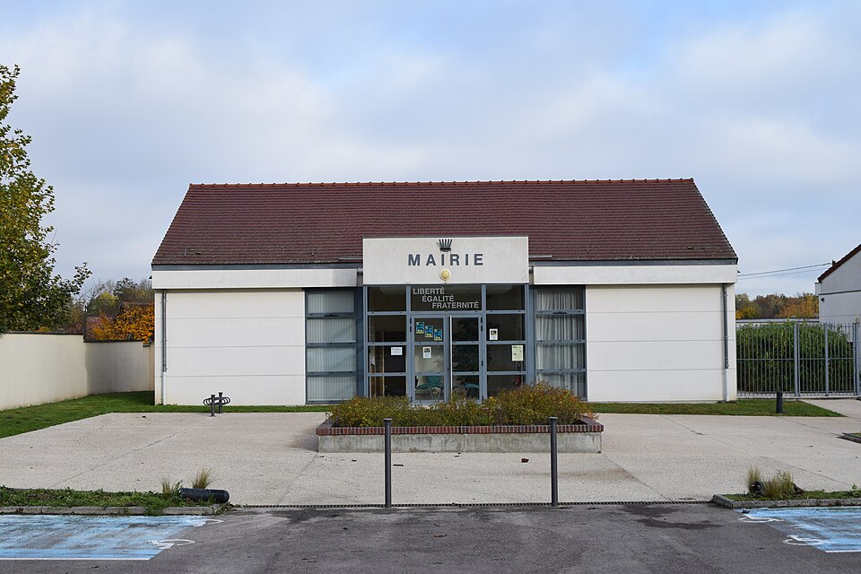 Mairie — rouilly — saint — loup
