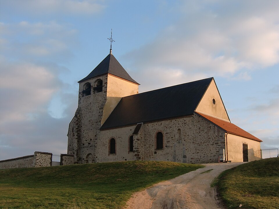 Saint — Hilaire — sous — Romilly église1