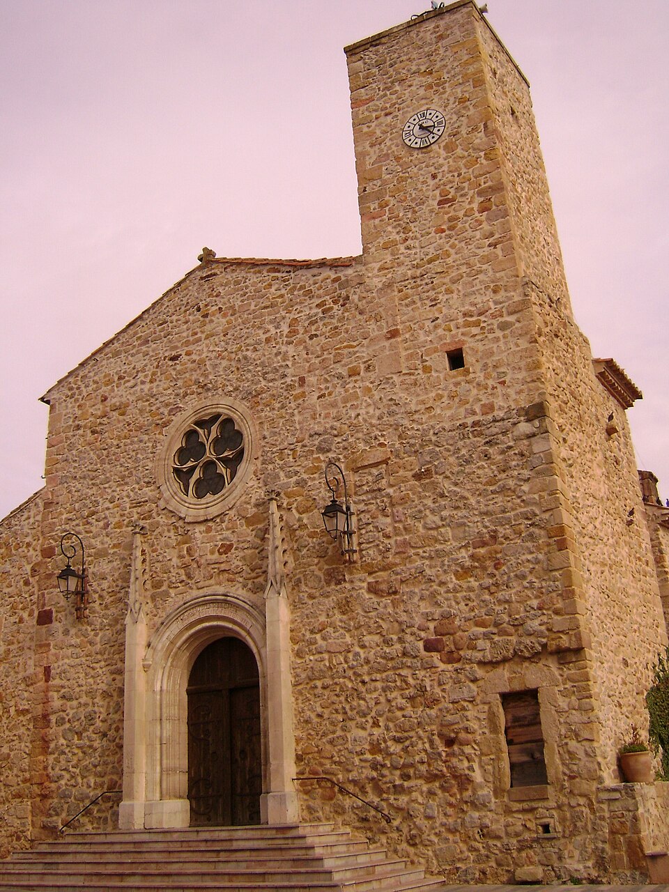 Bizanet — Eglise Saint Pierre