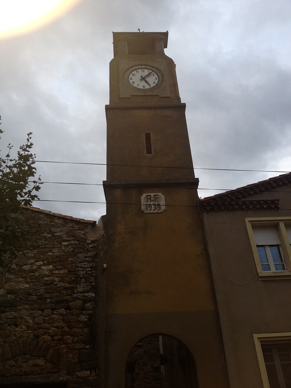 Monze — Tour horloge