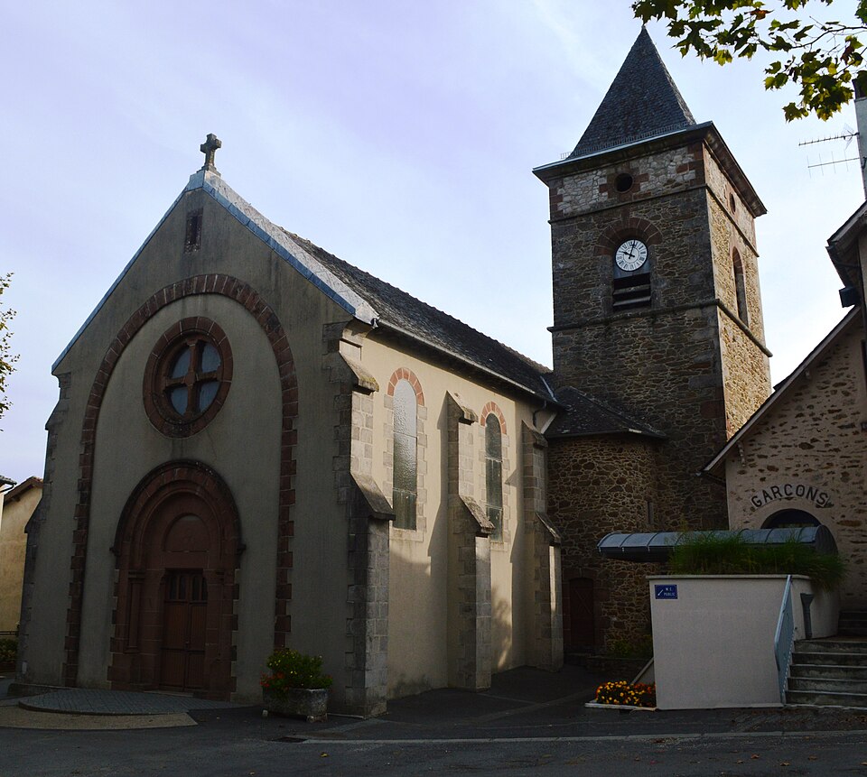 Almont — les — Junies Church