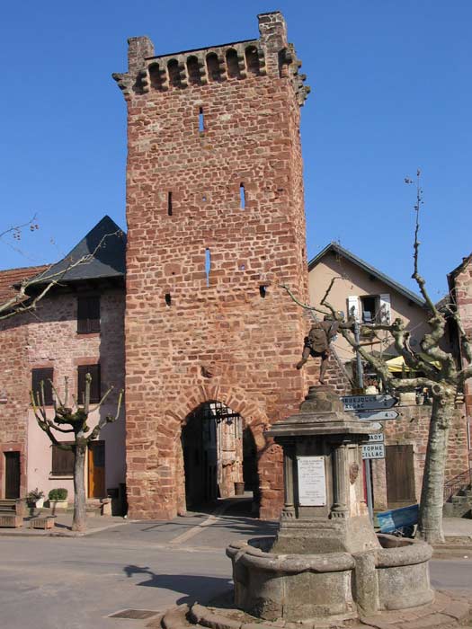 Tour — de — Clairvaux