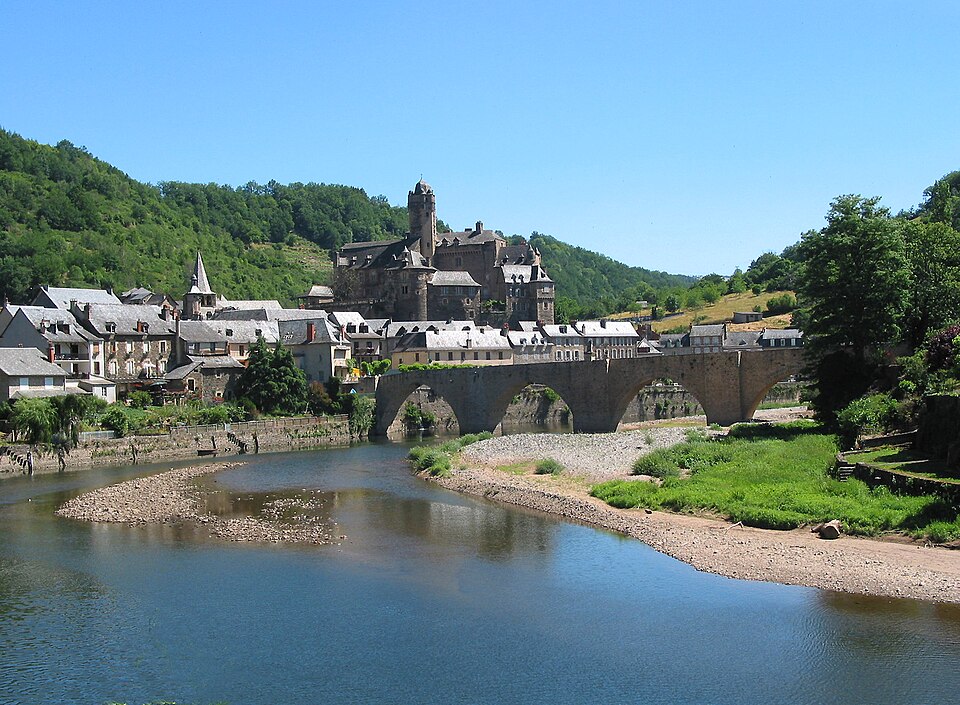 Estaing — Ville — JPG1