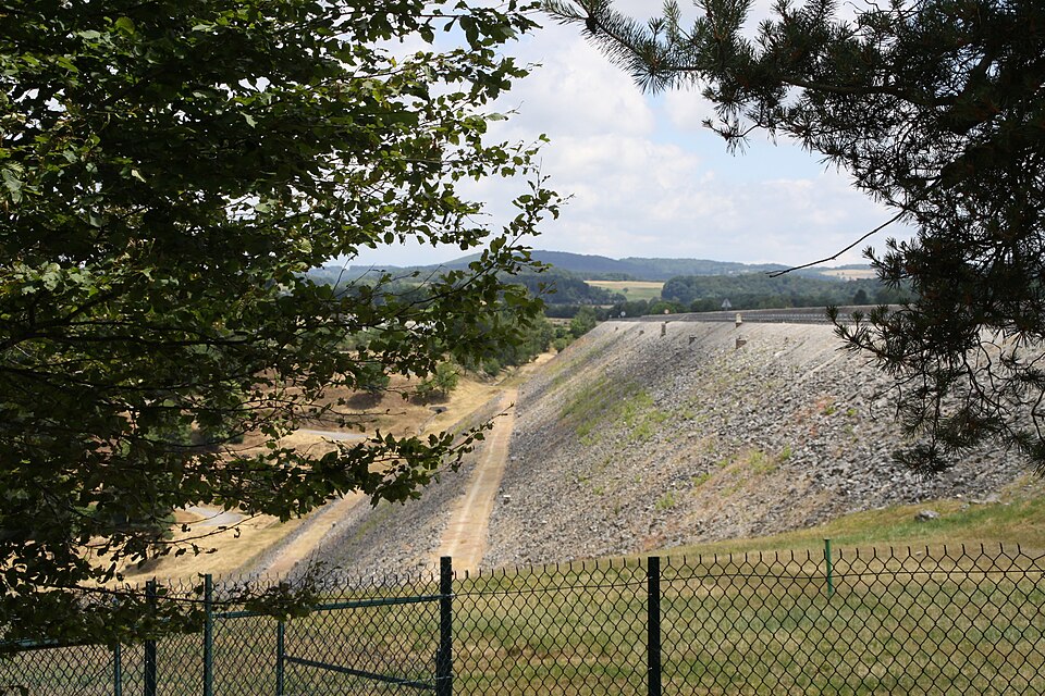 Montézic Barrage aval