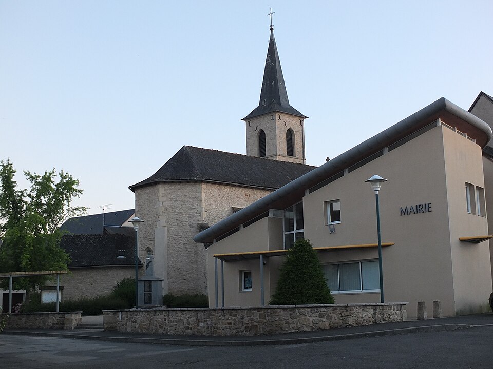 Mairie et église de Roussennac