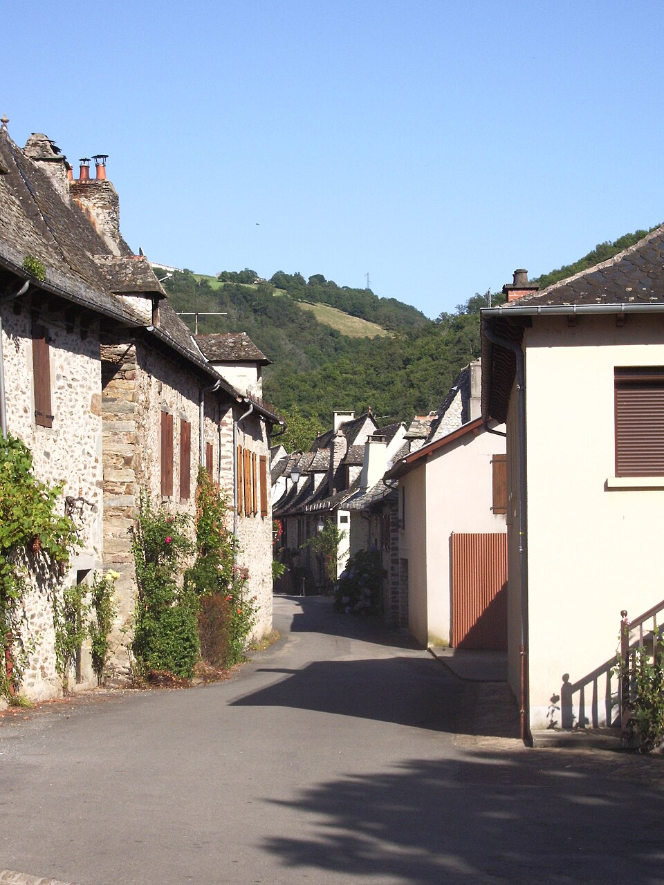 Saint — Parthem's main street