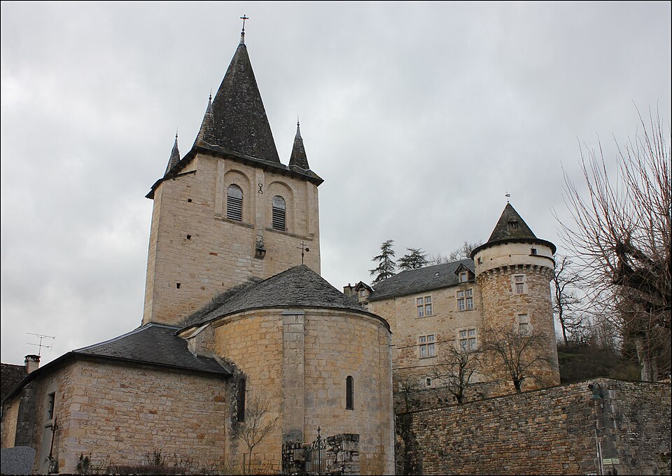 Église et château de Saint — Rémy