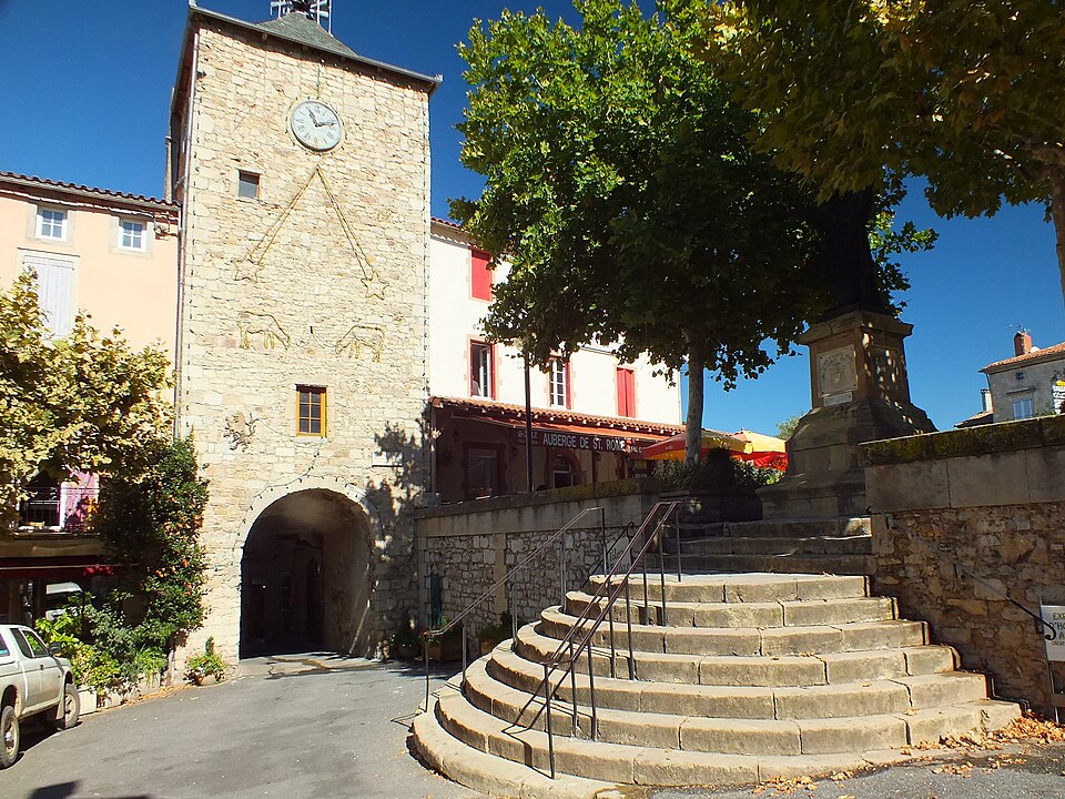St Rome de Tarn — Place du Ravelin 5700