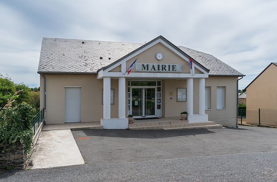 Town hall of Tremouilles (3)