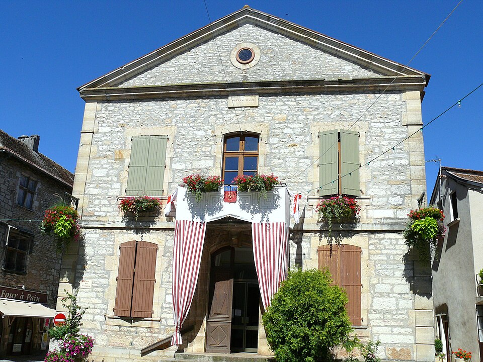Villeneuve — Mairie