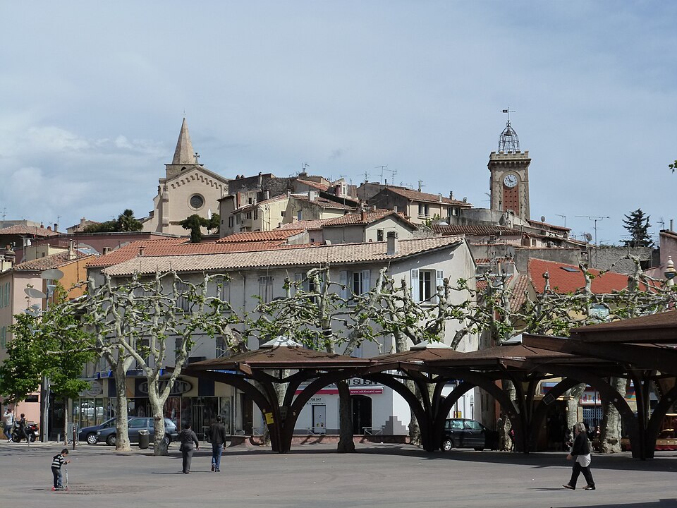 Aubagne city center