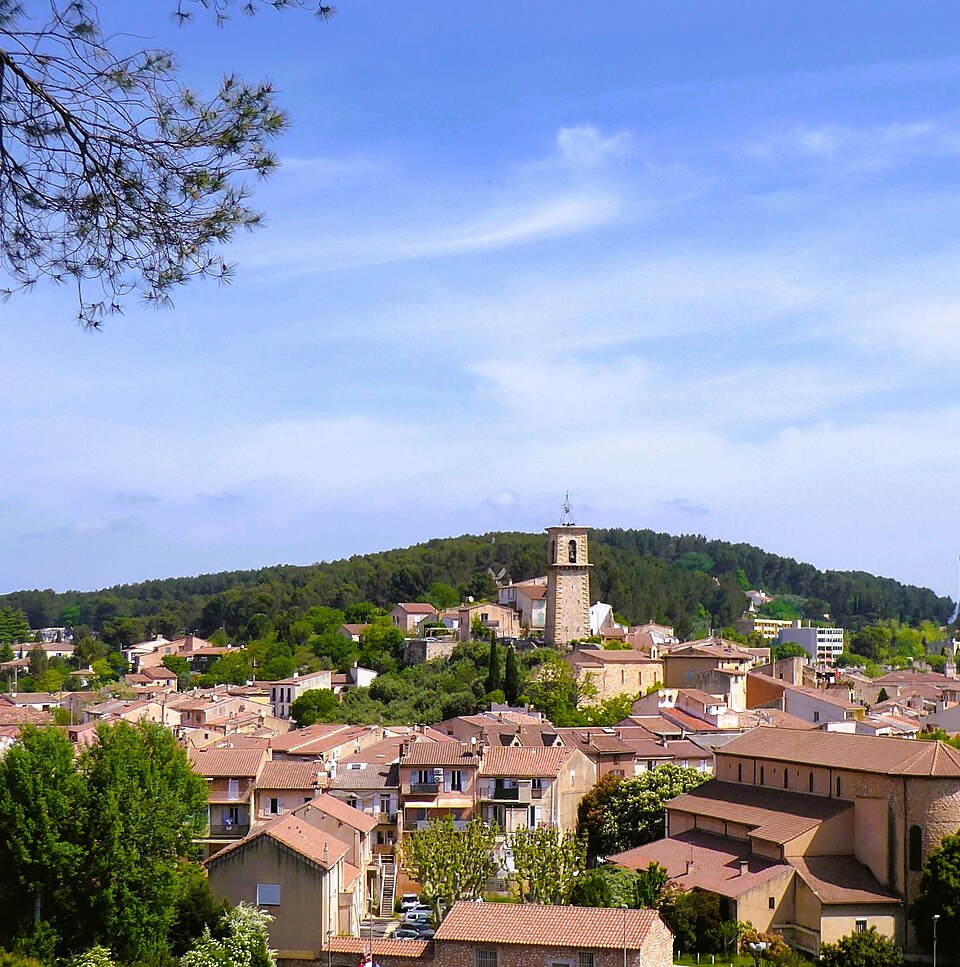Gardanne vue de la colline des Frères promenade Cézanne Bouches — du — Rhône France