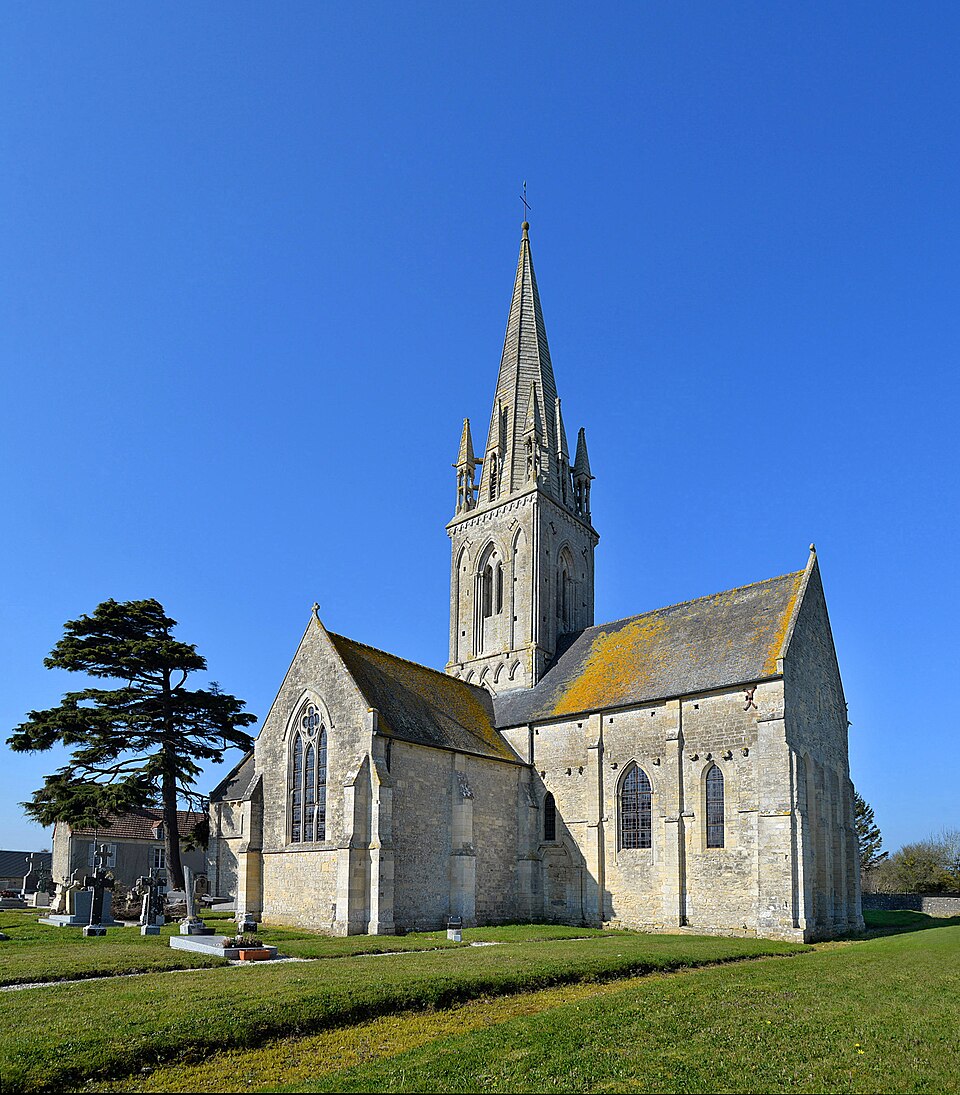 Église Saint — Vigor d'Asnières — en — Bessin. Vue sud — est