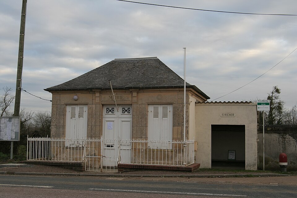 Basseneville — Mairie