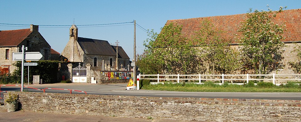 Crossroads at La Caine