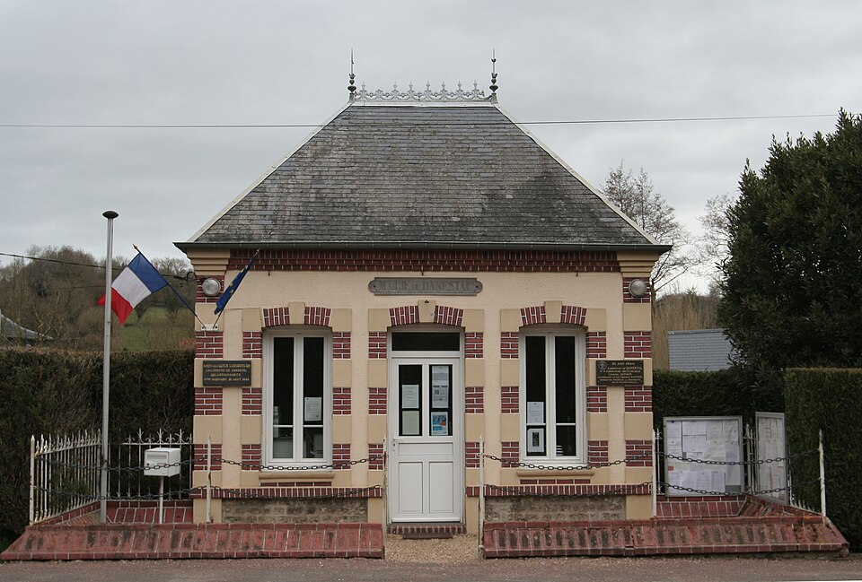 Danestal — mairie 02