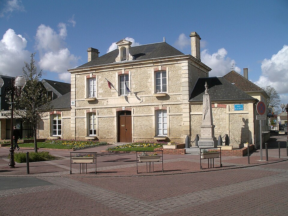 Mairie Démouville