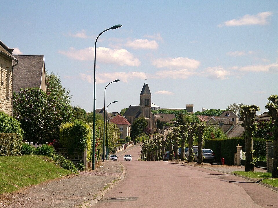 Esquay — Notre — Dame