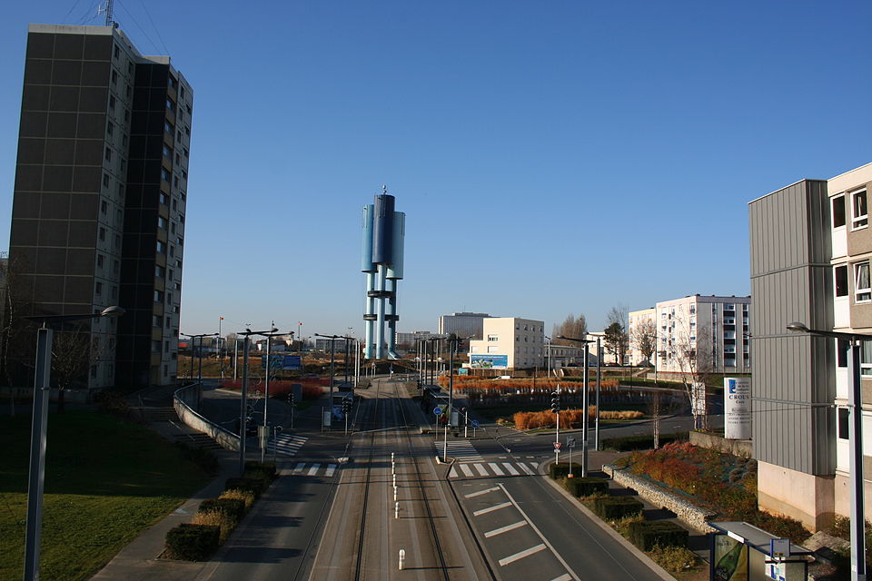 La place fontaine vue passerelle Hérouville