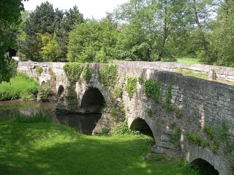 Vieux Pont Juvigny sur Seulles