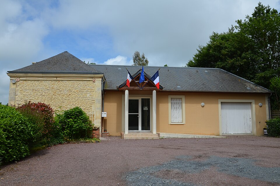 Saint — Pair — Mairie