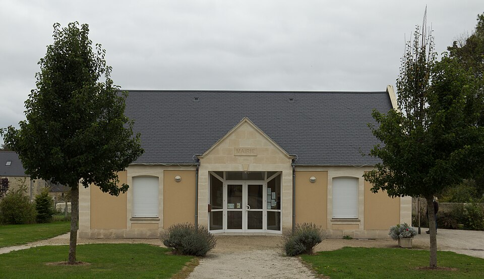 Mairie (Vaux — sur — Seulles, Calvados, France)