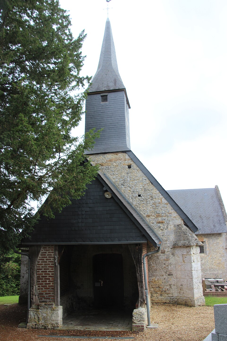 Église Notre — Dame de Vieux — Bourg