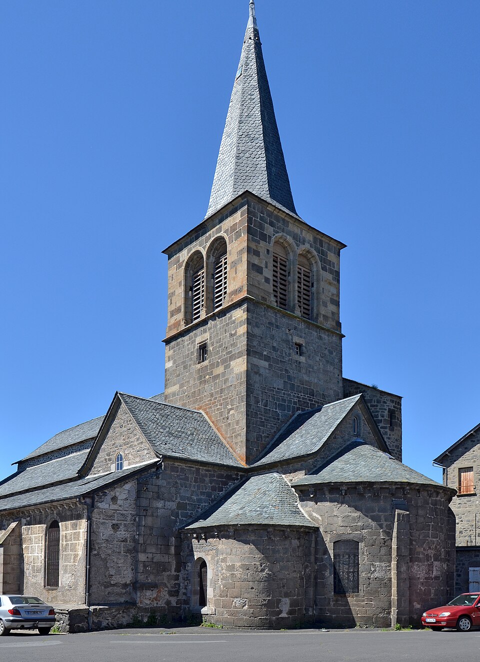 Allanche — Eglise — St — Jean — Baptiste — dpt — Cantal — DSC 0594