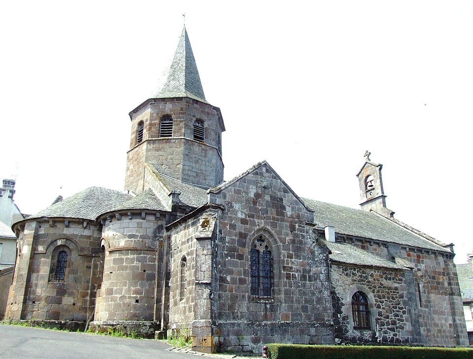 Anglards — de — Salers — Eglise Saint — Thyrse — 1