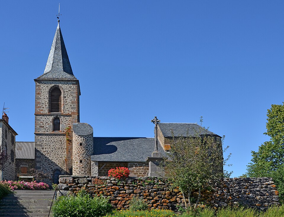Coltines — Eglise — dpt — Cantal — DSC 0657