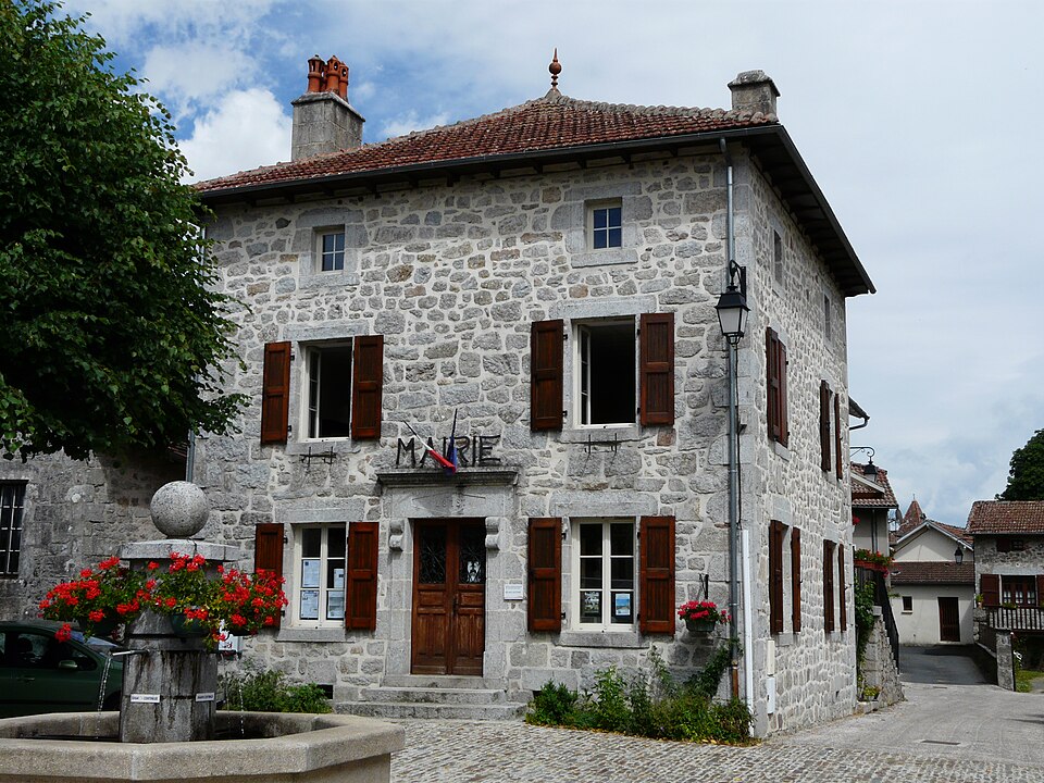 Glénat mairie (1)