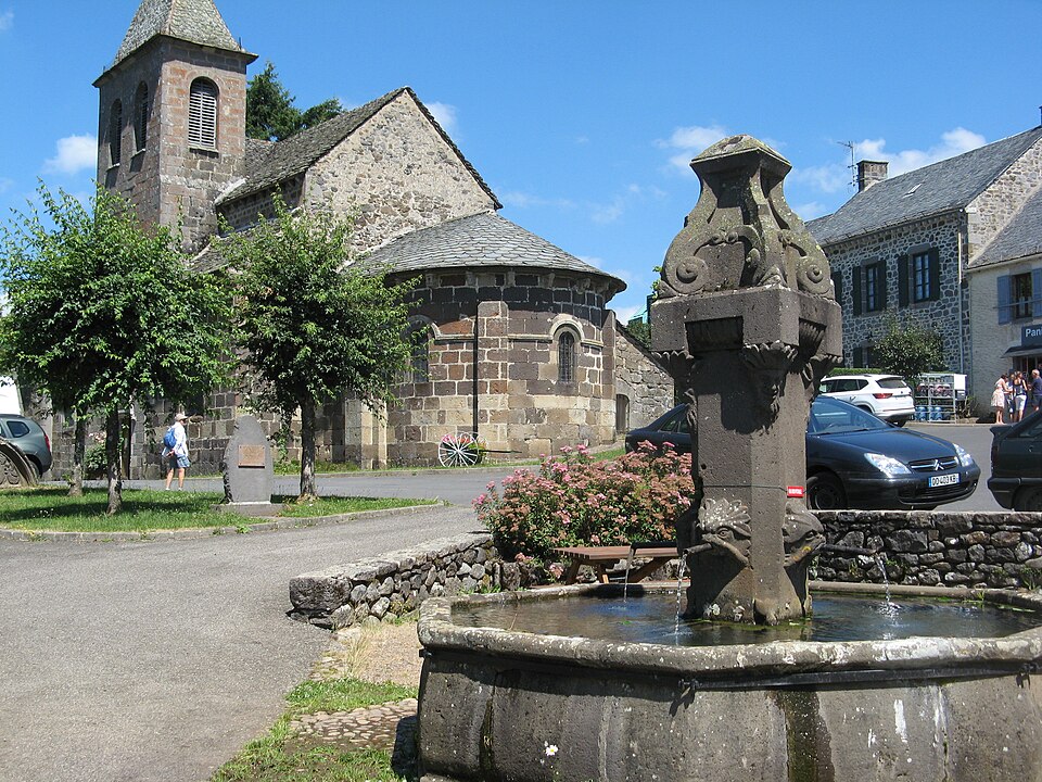 Moussages, fontaine