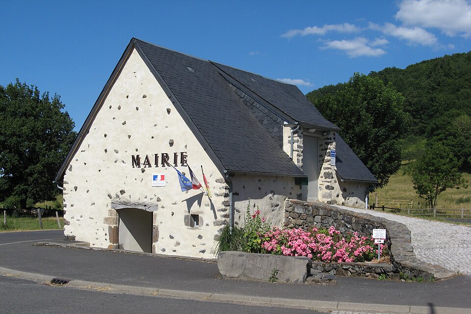 Sauvat, mairie