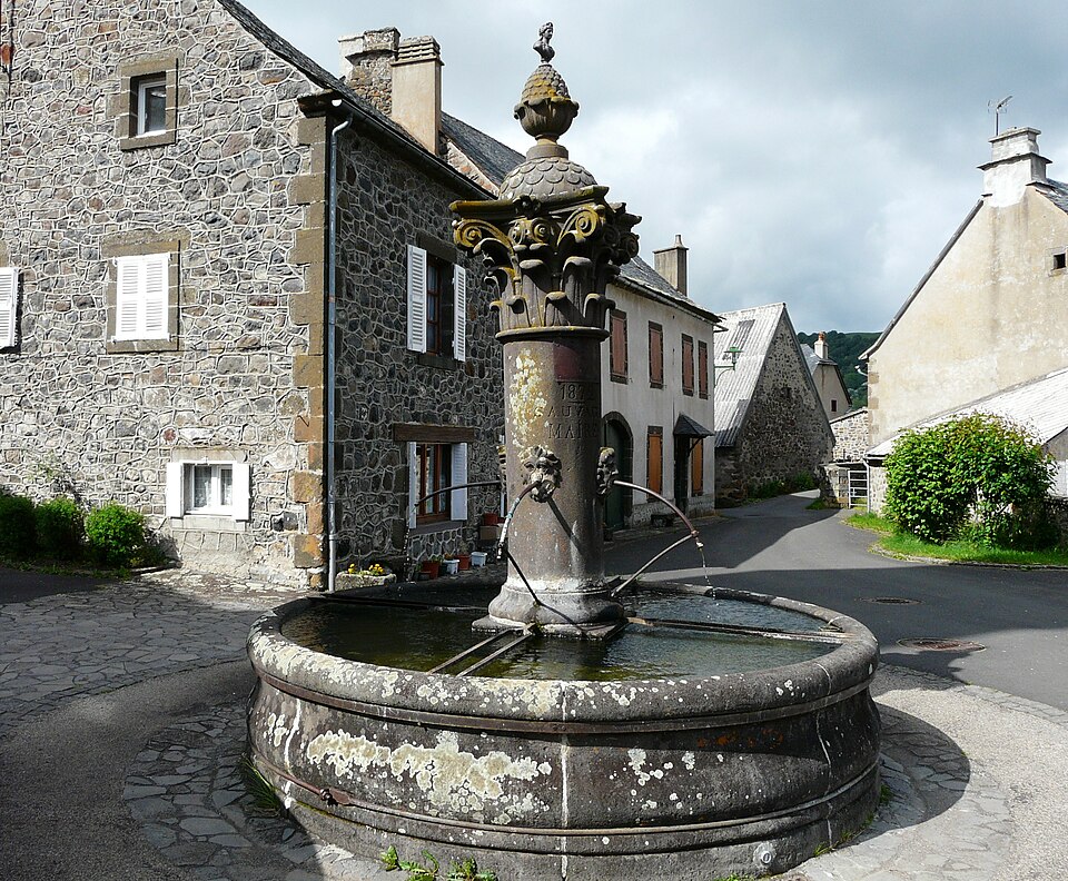 Ségur — les — Villas fontaine