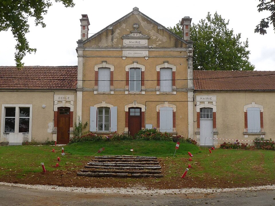 Bioussac mairie