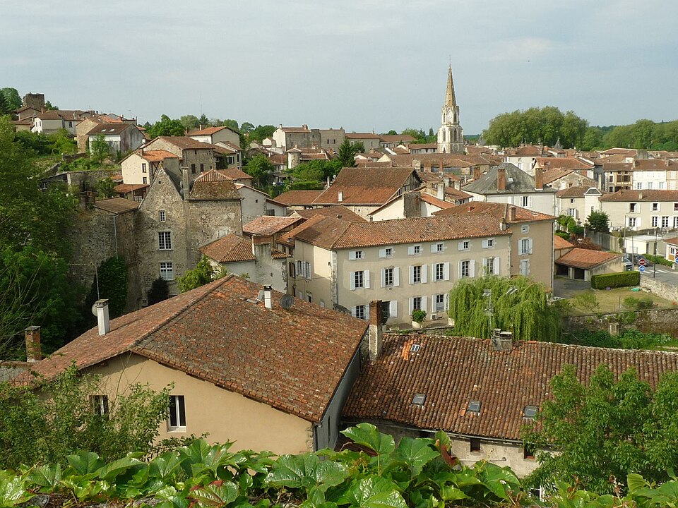 Confolens vue