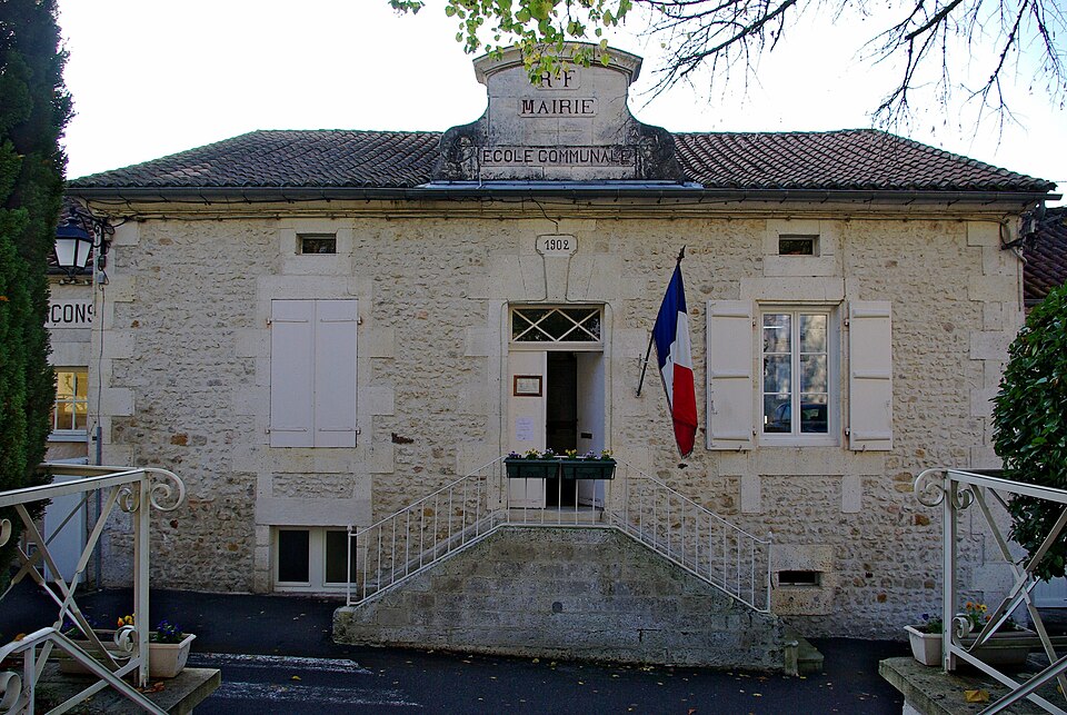 Juignac Mairie 2011