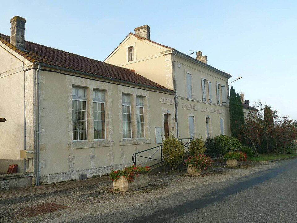 Oriolles mairie