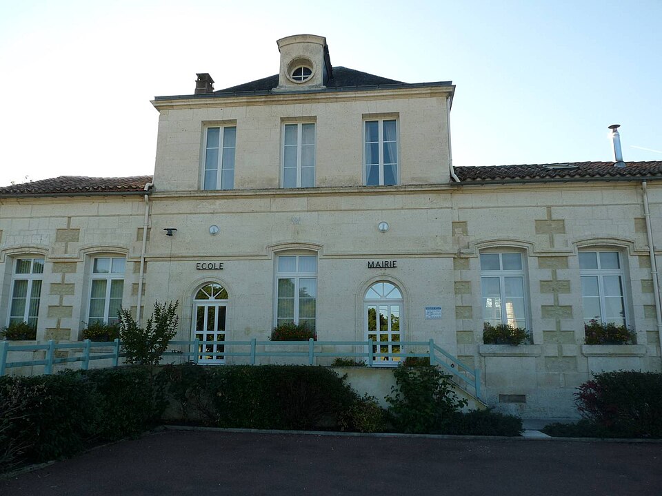 Pillac mairie