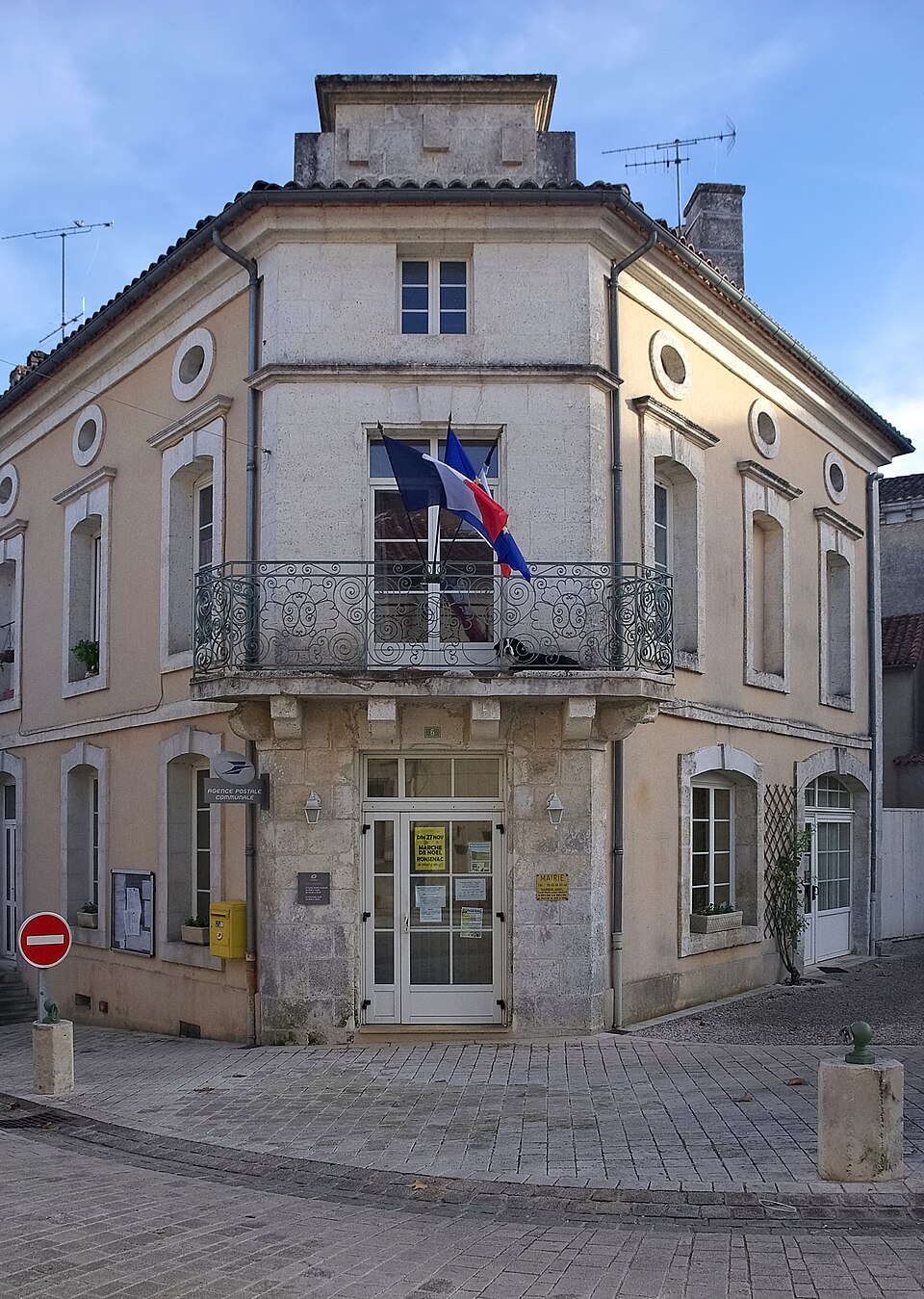 Ronsenac Mairieb2