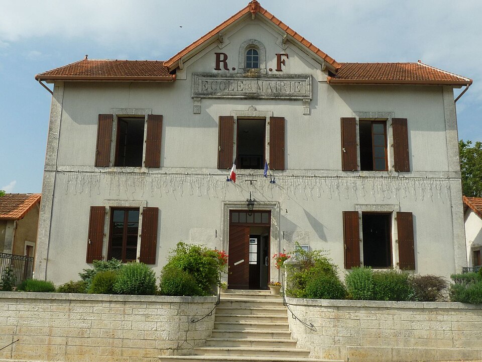 Stlaurentdeceris mairie