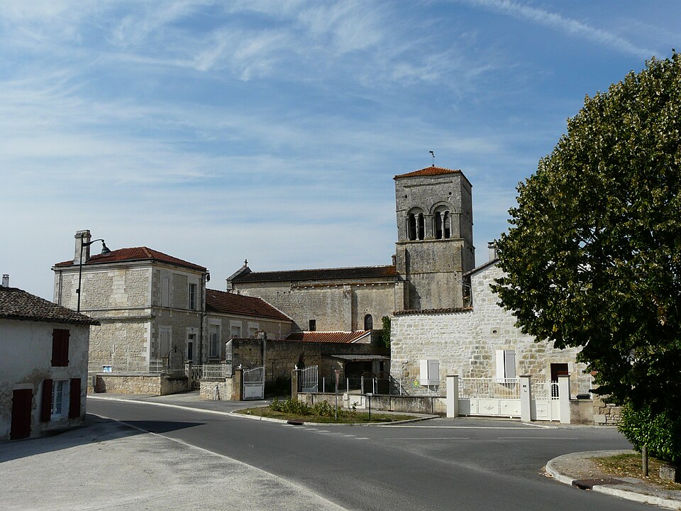 Vindelle village