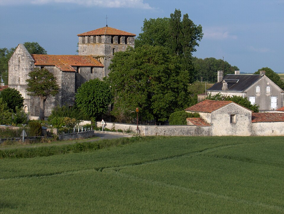 Voulgézac — Bourg depuis le sud