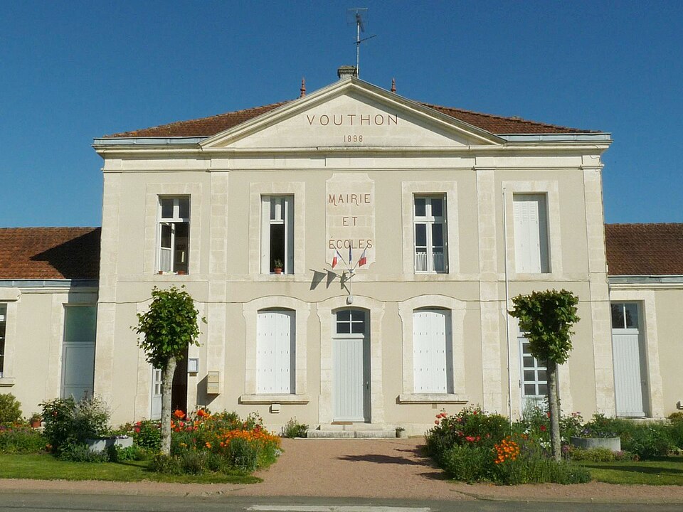 Vouthon mairie
